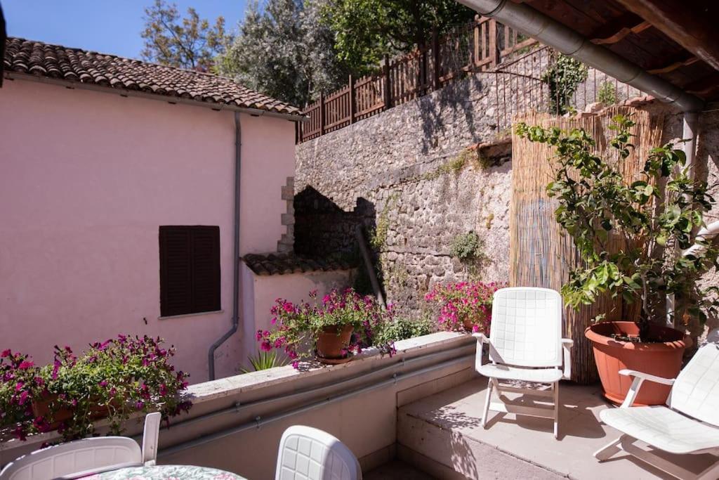 Il Ciclope Di Annalisa Apartment Alatri Exterior photo