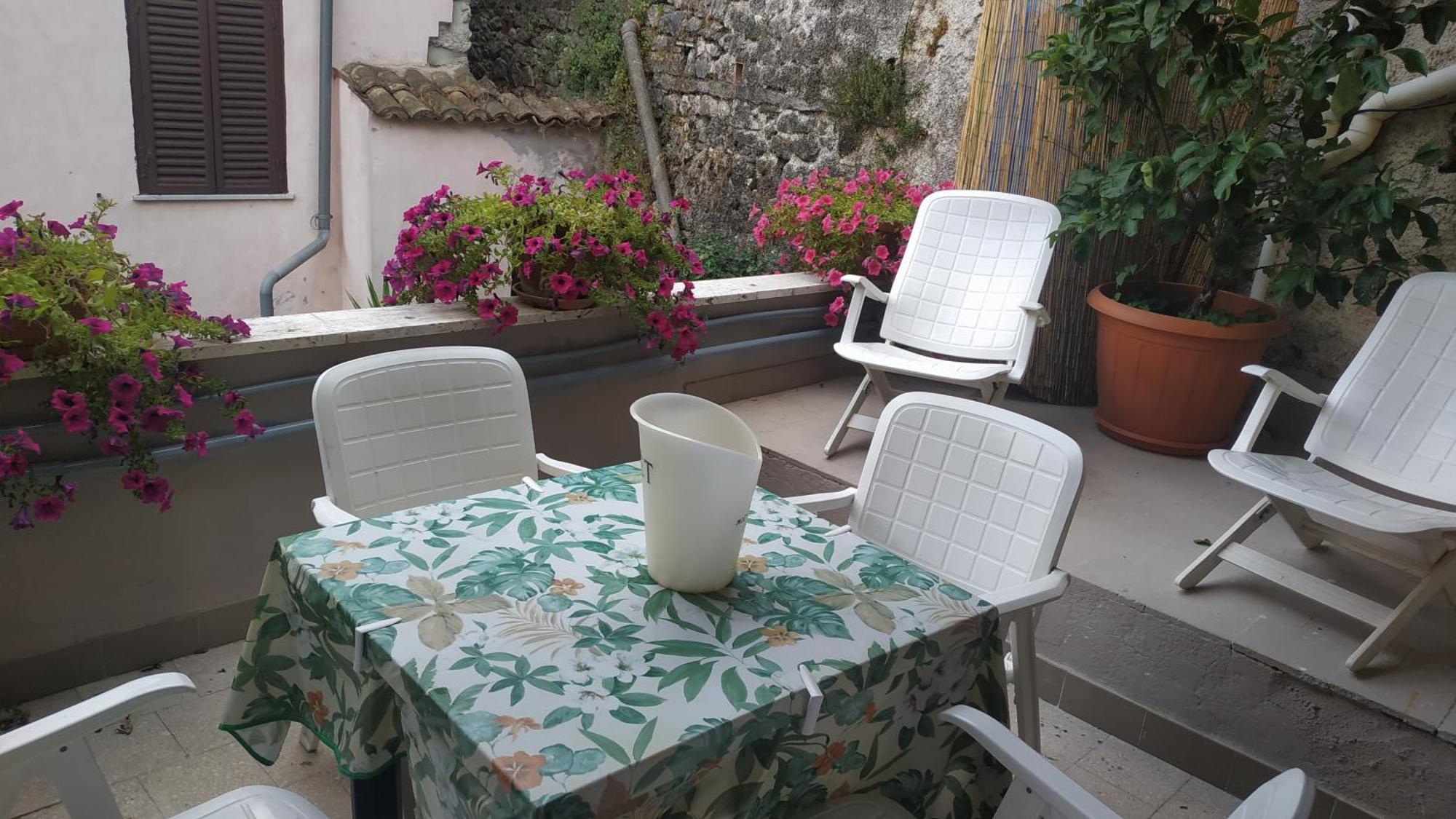 Il Ciclope Di Annalisa Apartment Alatri Exterior photo