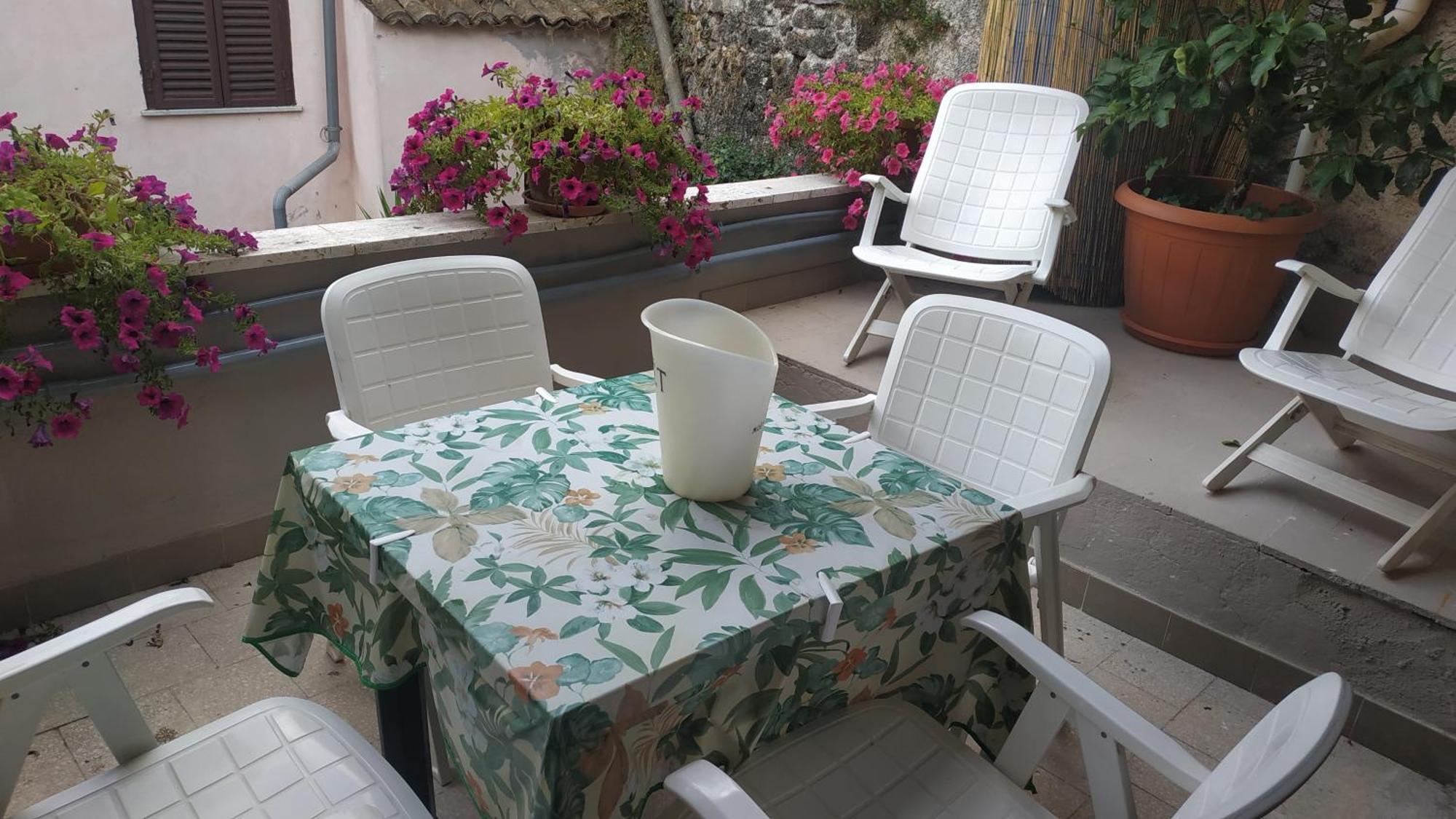 Il Ciclope Di Annalisa Apartment Alatri Exterior photo